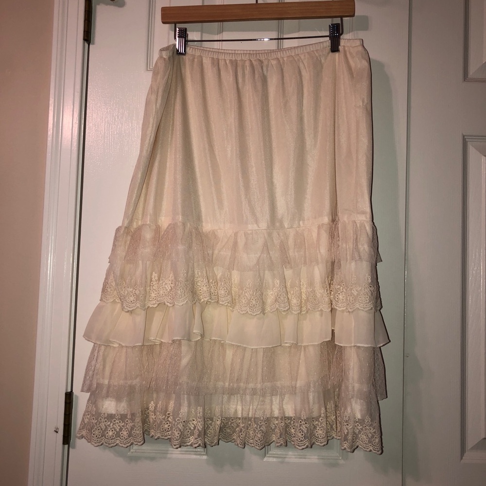 Dainty Jewell’s Modest Slip / Skirt Extender